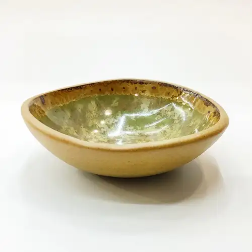 #CH-6510; Ceramic 4.6" bowl  