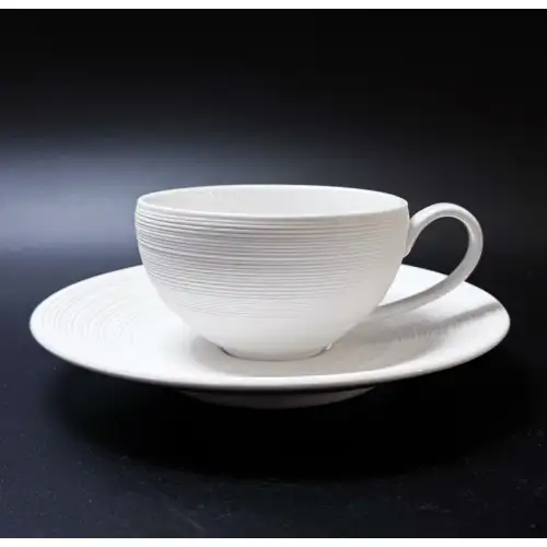 #CM5353; Ceramic coffee cup + saucer 200ml #WT