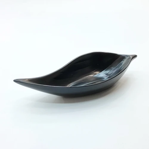 #HN7517-BK; Ceramic leaf sauce dish 15.6cm BK