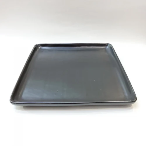 #HN8783-BK; Ceramic plate square 25cm BK