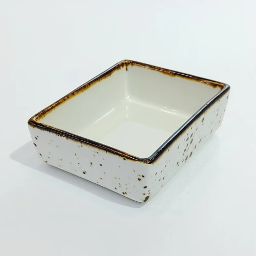 #KK6055-WT; Ceramic 4" rectangle plate #WT