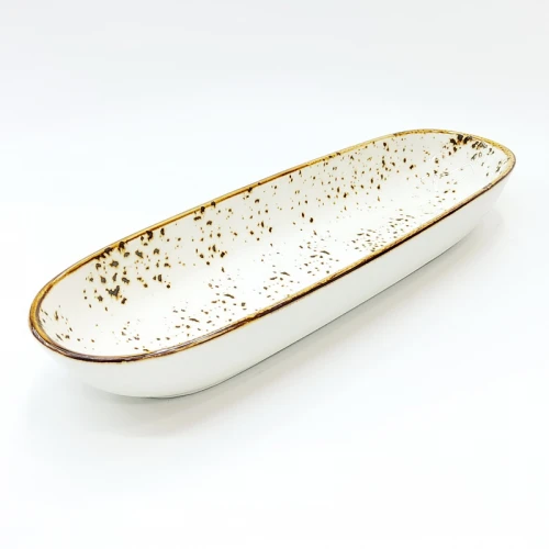 #KK6208-WT; Ceramic 11.5" oval deep plate #WT